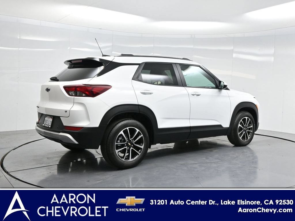 New 2025 Chevrolet TrailBlazer LT w/ Convenience Package FWD image 40