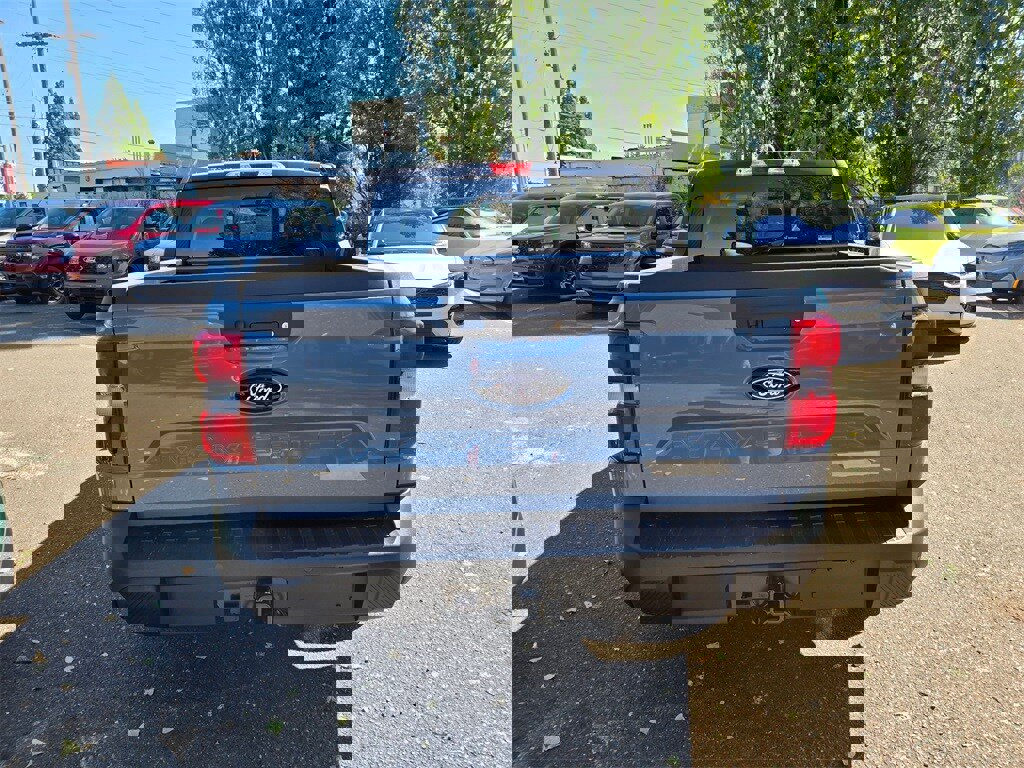 New 2025 Ford Maverick Lariat w/ Black Appearance Package image 6