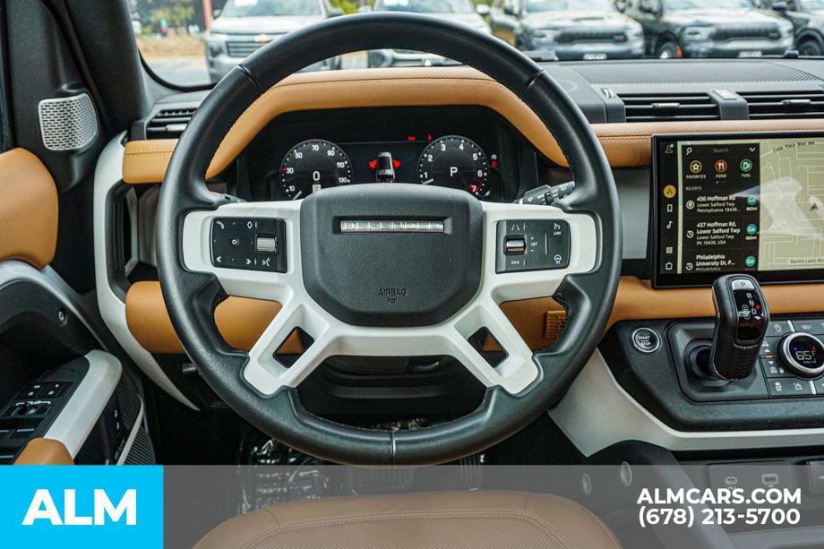 Used 2023 Land Rover Defender 130 SE image 30