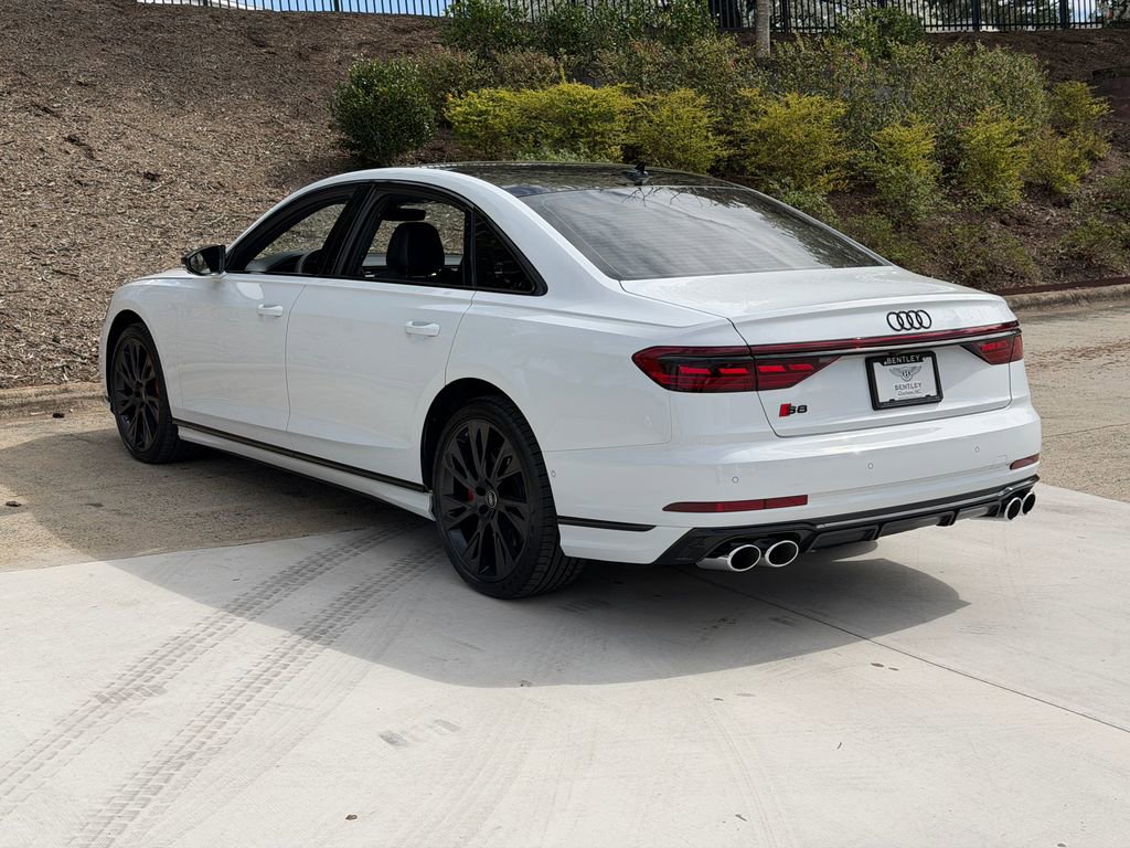 Used 2025 Audi S8 image 5