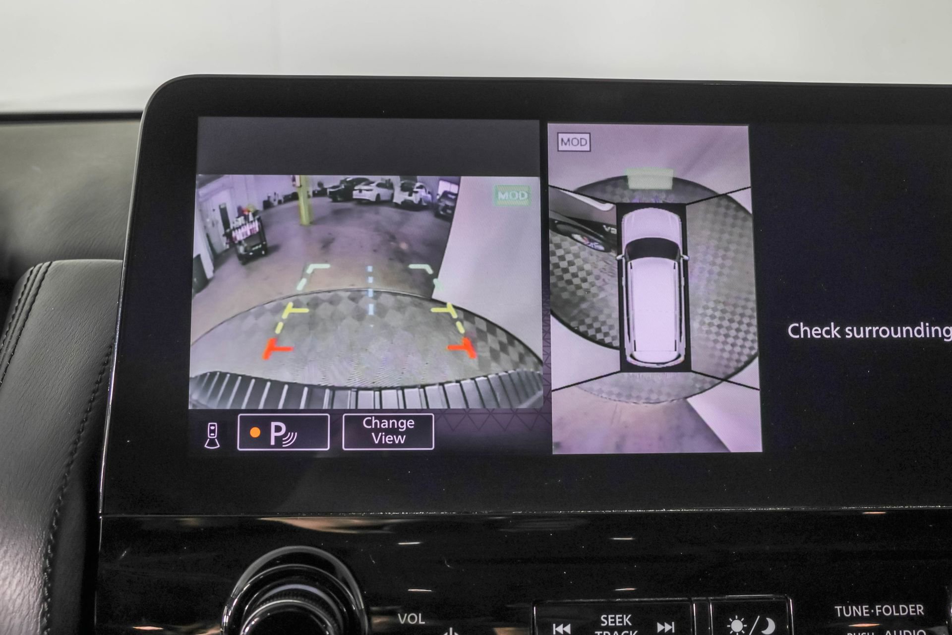 Used 2021 Nissan Armada SL w/ Captain's Chairs Package AWD/4WD image 8