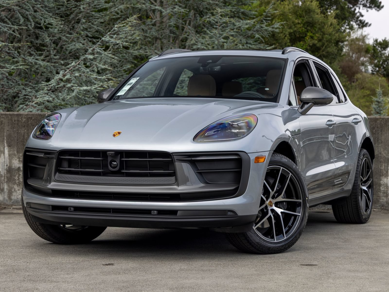 New 2026 Porsche Macan Turbo AWD/4WD image 1