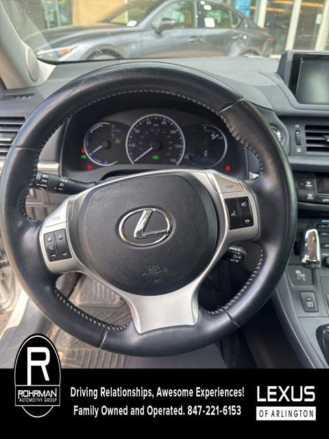 Used 2012 Lexus CT 200h Premium w/ Leather Pkg FWD image 11