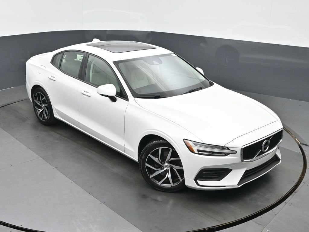 Used 2019 Volvo S60 T5 Momentum w/ Premium Package FWD image 32