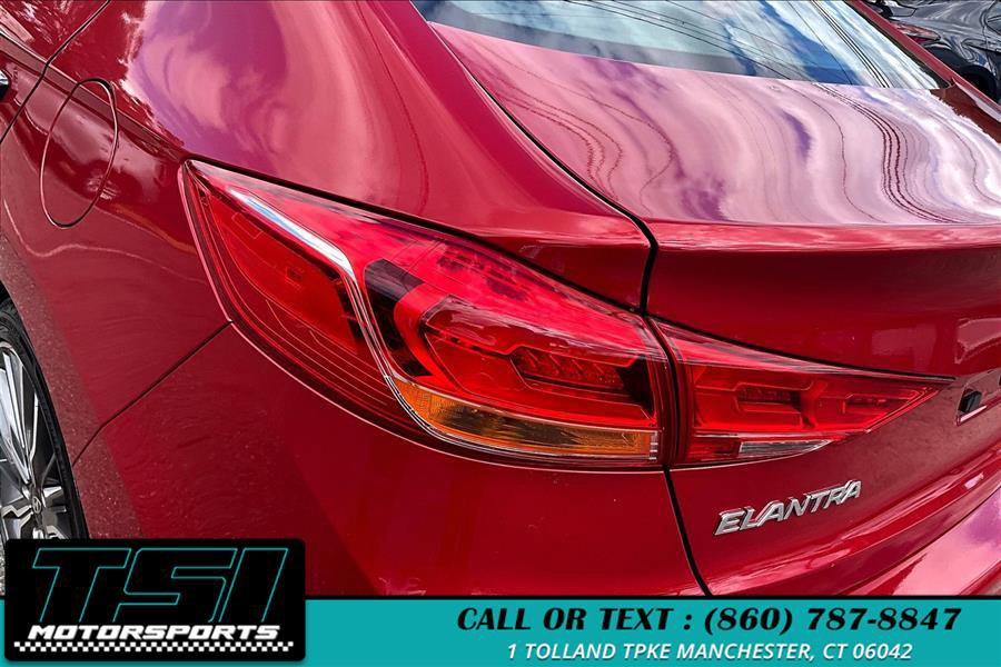 Used 2017 Hyundai Elantra Sport image 30