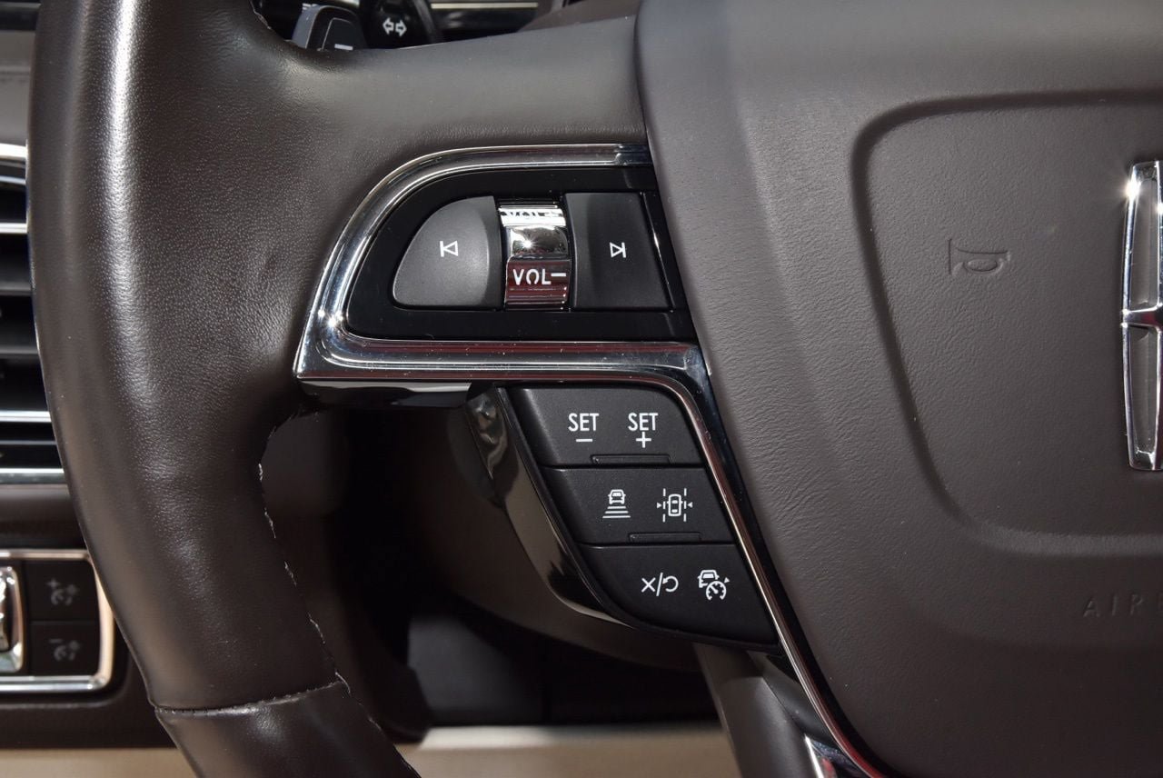 Used 2024 Lincoln Navigator Black Label AWD/4WD image 25