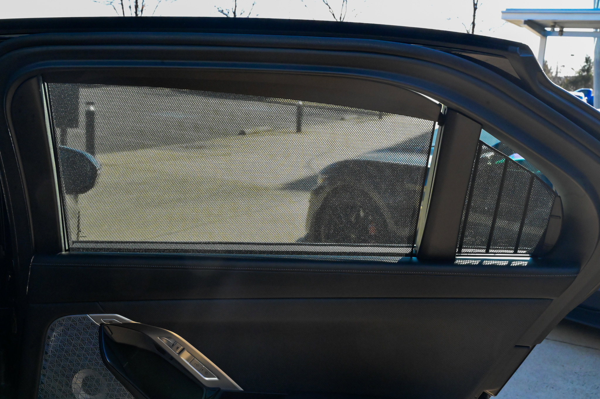 Used 2023 BMW 760i xDrive w/ Executive Package image 53