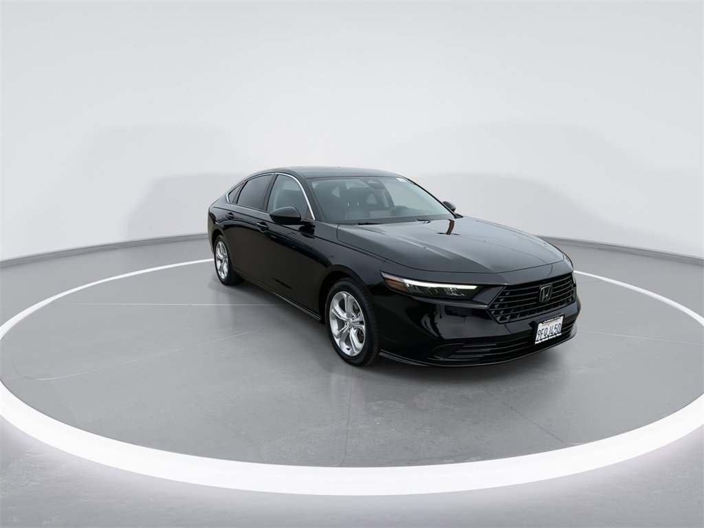 Used 2023 Honda Accord LX image 2