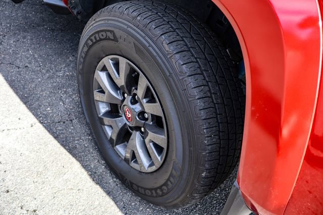 Used 2023 Toyota Tacoma SR5 w/ Technology Package image 39