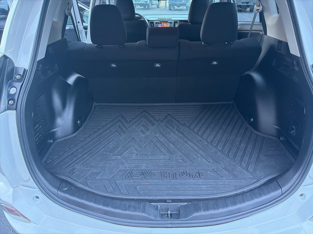 Used 2018 Toyota RAV4 Adventure image 12