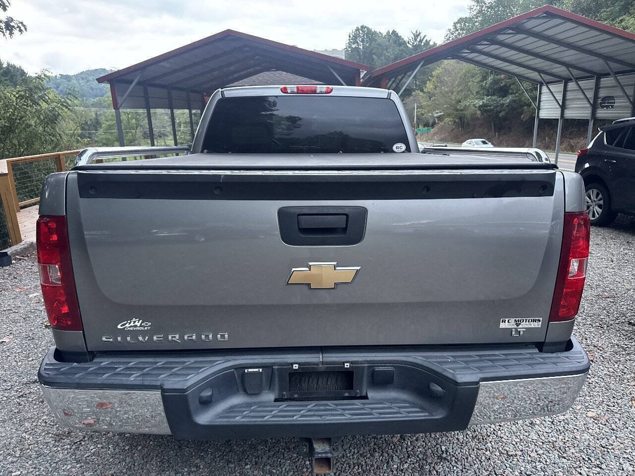 Used 2007 Chevrolet Silverado 1500 LT w/ 1LT Convenience Package AWD/4WD image 9