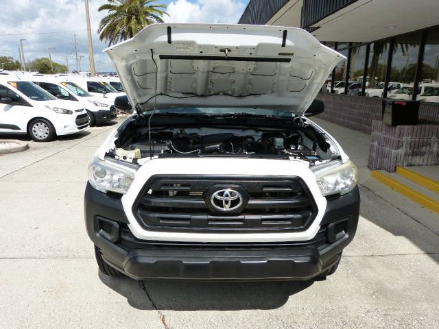 Used 2017 Toyota Tacoma SR image 8