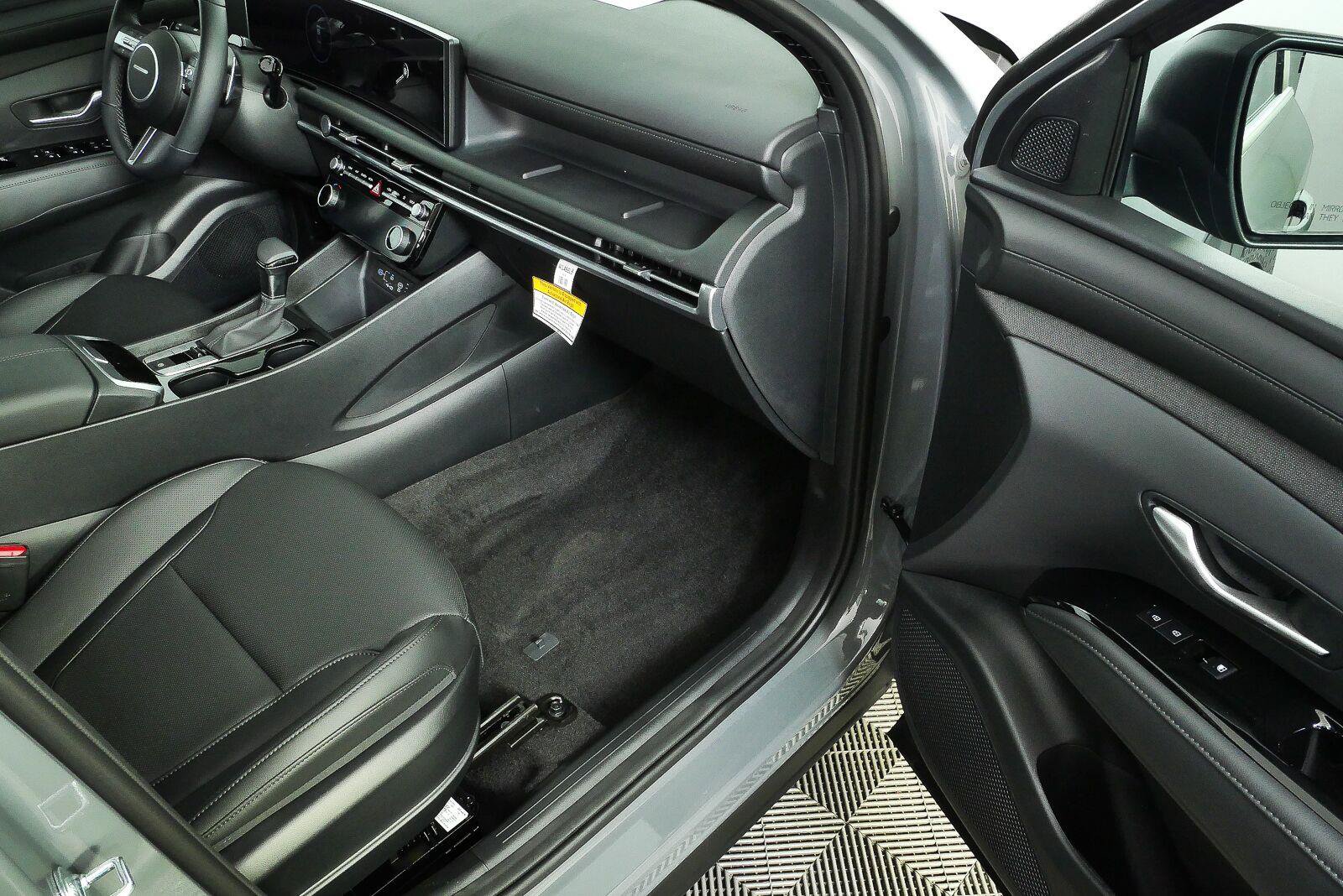 Certified 2023 Porsche Taycan RWD image 24