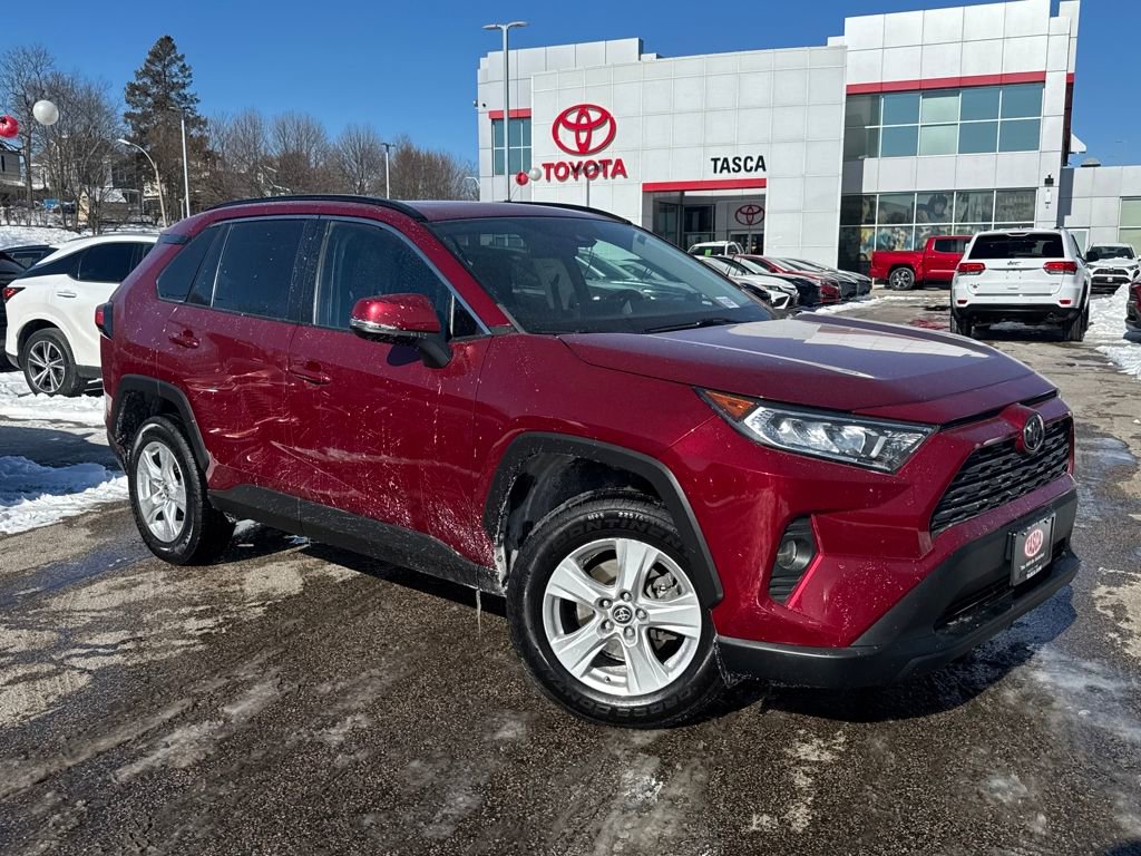 Used 2021 Toyota RAV4 XLE w/ Convenience Package image 1