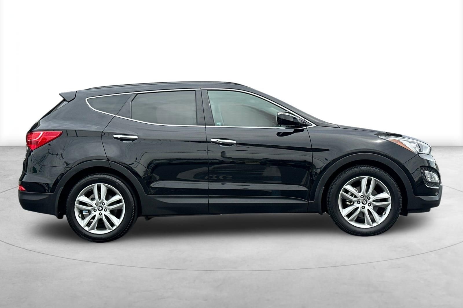 Used 2014 Hyundai Santa Fe Sport 2.0T w/ Technology Package 05 image 7