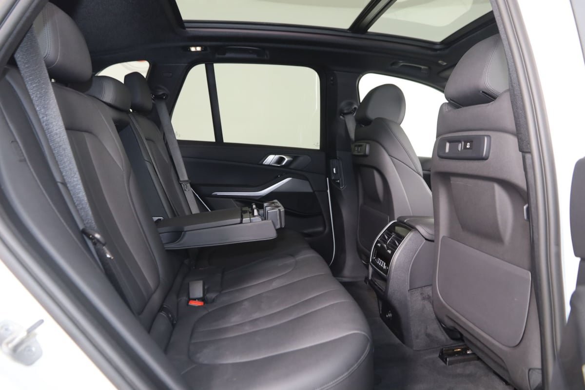 Used 2022 BMW X5 xDrive40i w/ Premium Package AWD/4WD image 15