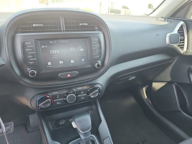Used 2020 Kia Soul S FWD image 22