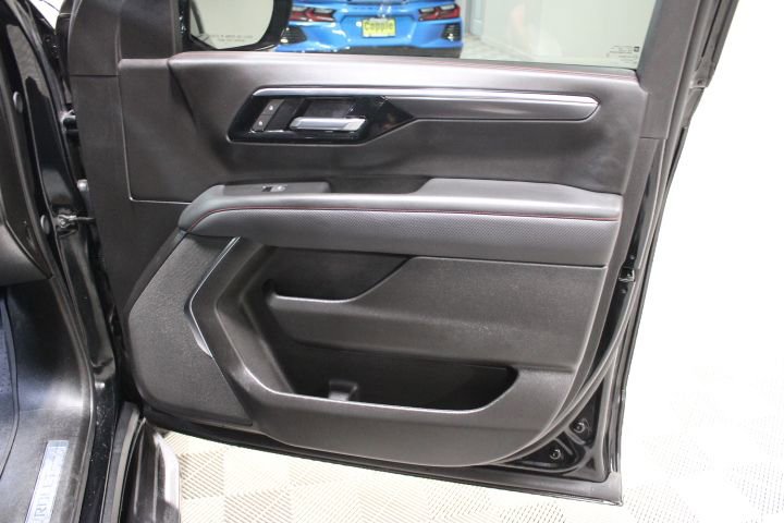 Used 2025 Chevrolet Tahoe RST AWD/4WD image 24