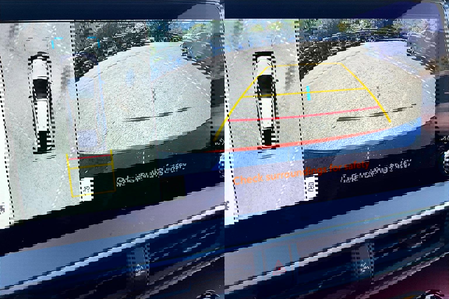 Used 2026 Toyota Prius Plug-In Hybrid w/ Limited Premium Package image 19