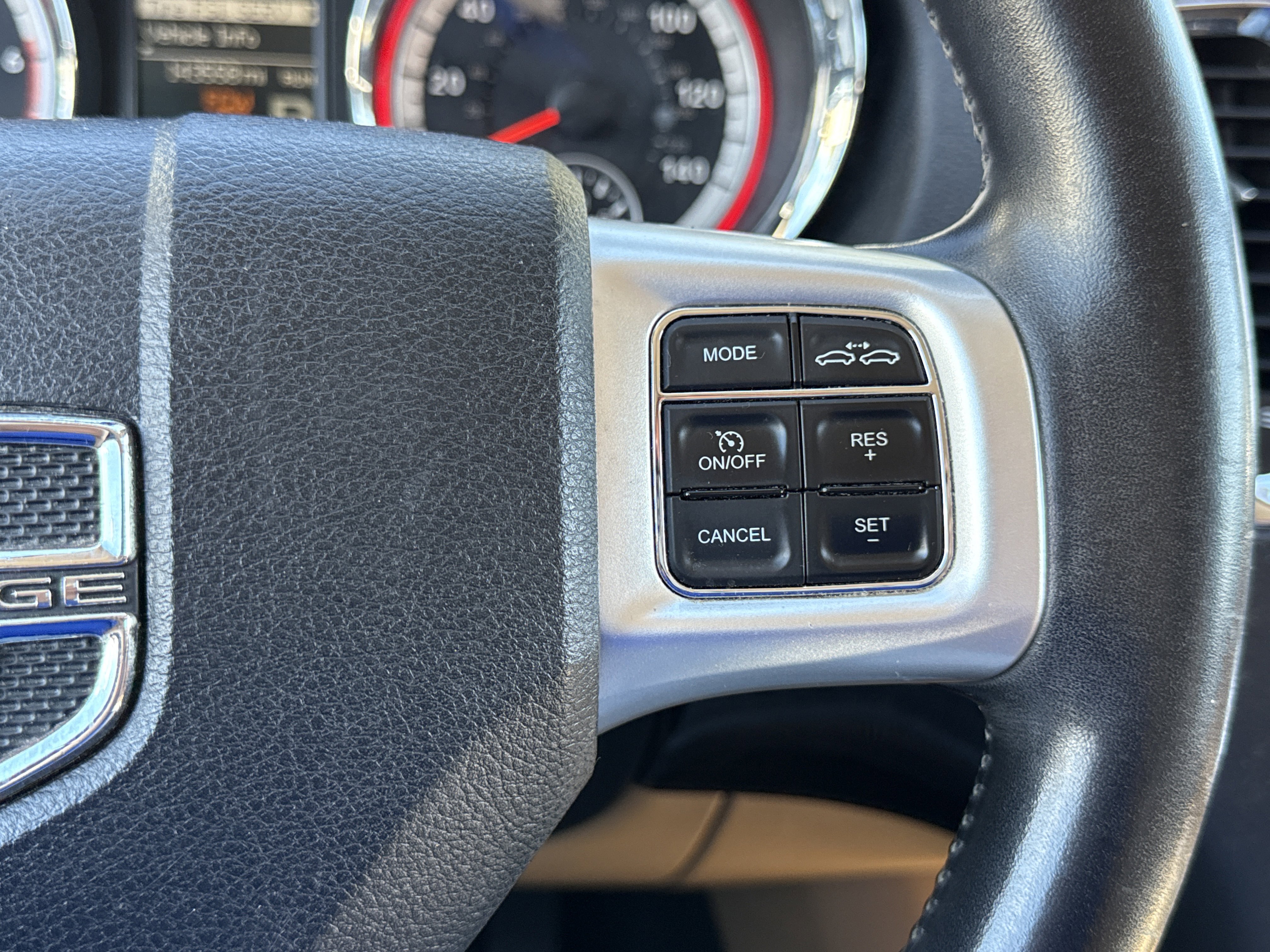 Used 2013 Dodge Durango Citadel w/ Technology Group image 18