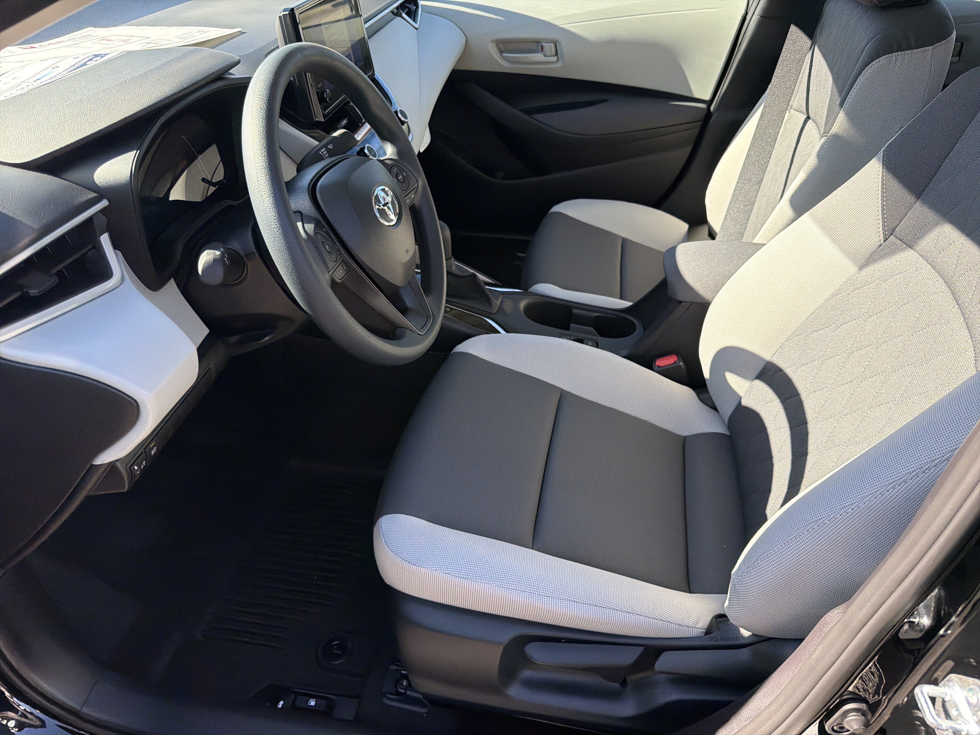 New 2027 Toyota Corolla LE FWD image 9