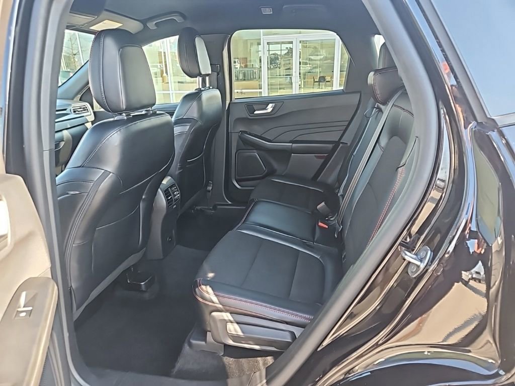 Used 2025 Ford Escape ST-Line image 26