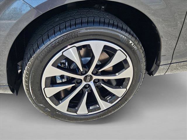 New 2026 Audi Q3 quattro 2.0T AWD/4WD image 10