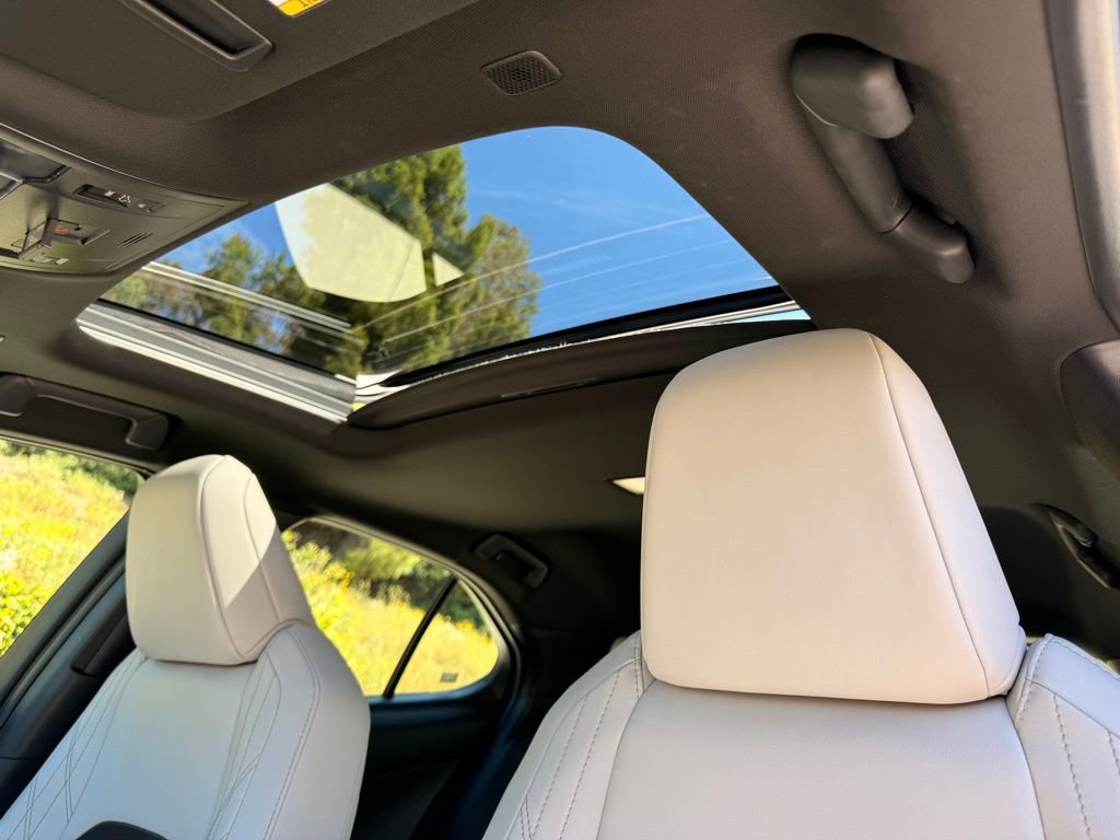 Certified 2024 Lexus UX 250h FWD image 17