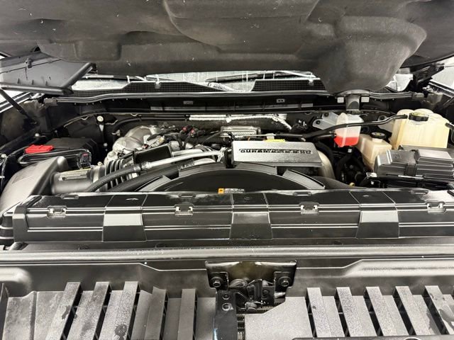 Used 2023 Chevrolet Silverado 3500 LTZ w/ LTZ Convenience Package image 9