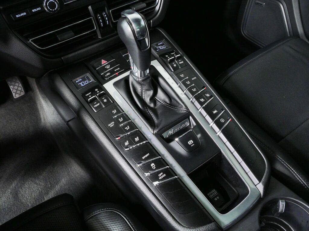 Used 2020 Porsche Macan S AWD/4WD image 19