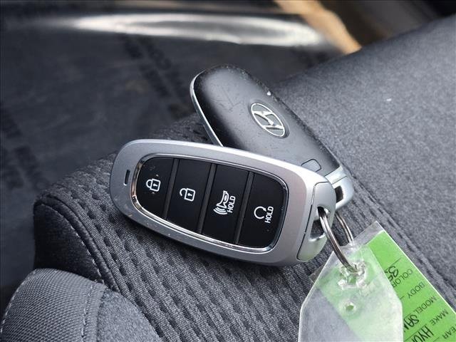 Used 2022 Hyundai Santa Fe SEL image 25