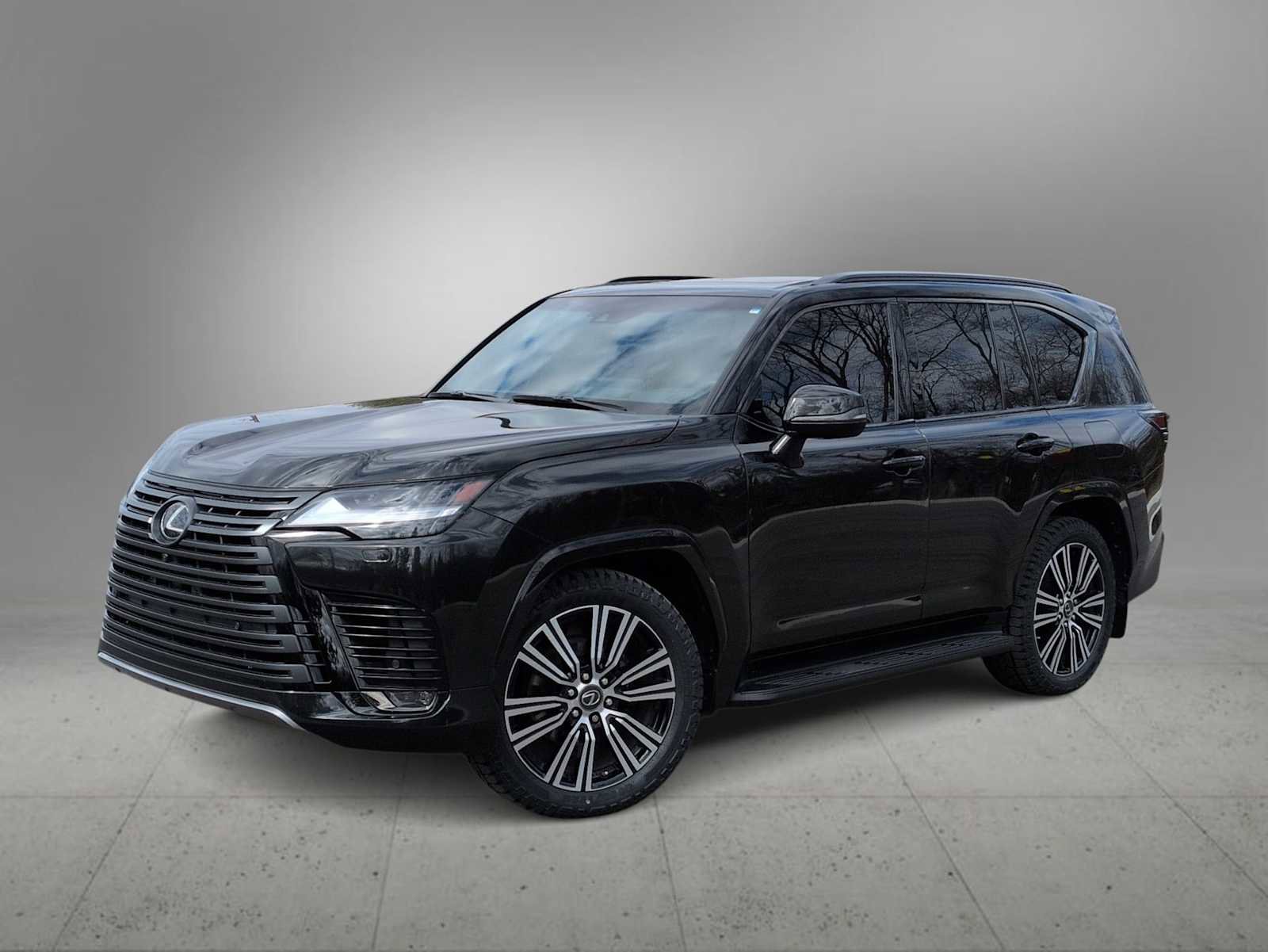 Used 2023 Lexus LX 600 4WD w/ Appearance Package image 1