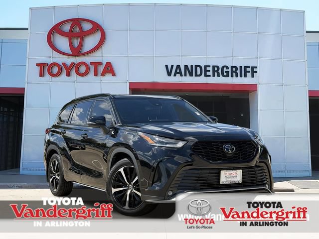 Used 2022 Toyota Highlander XSE FWD video 1