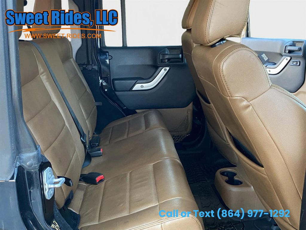 Used 2011 Jeep Wrangler Unlimited Sahara w/ Connectivity Group image 10