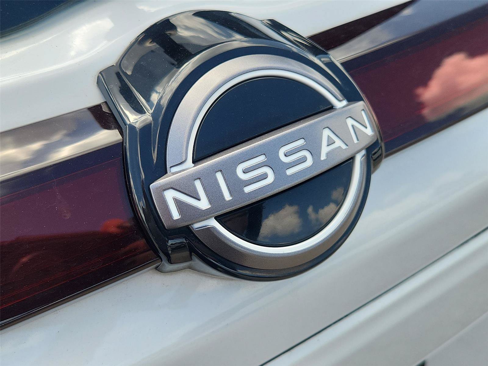 Used 2024 Nissan Kicks S FWD image 28