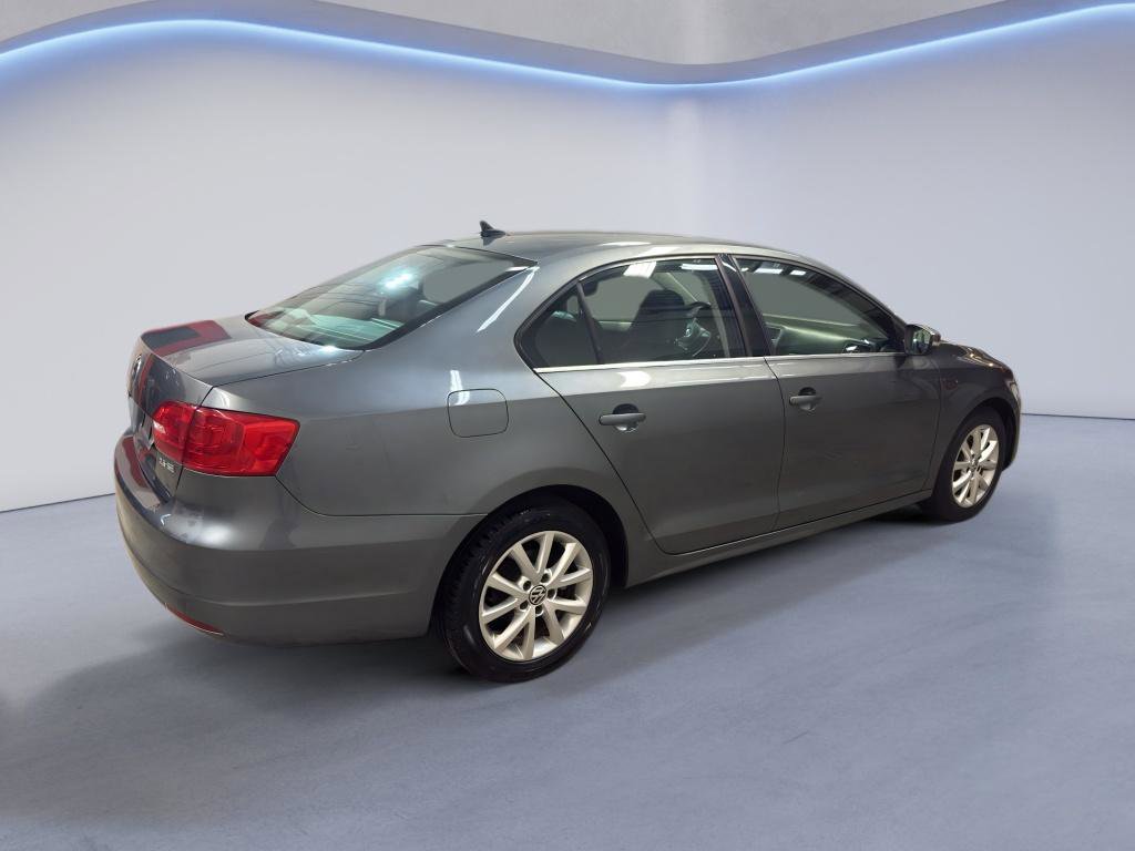 Used 2013 Volkswagen Jetta SE FWD image 7