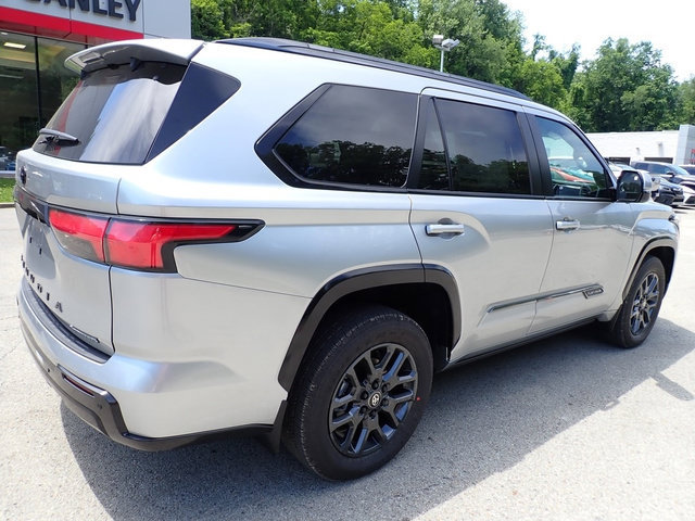 Used 2026 Toyota Sequoia Platinum AWD/4WD image 3