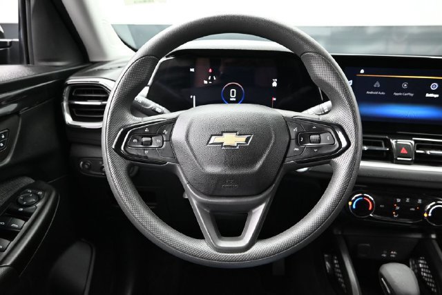 Used 2025 Chevrolet TrailBlazer LT FWD image 25
