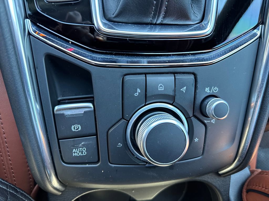 Certified 2025 MAZDA CX-5 Carbon Edition image 26