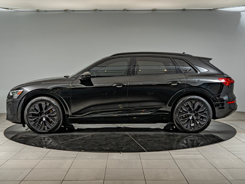 Certified 2024 Audi Q8 e-tron Prestige w/ Prestige Package AWD/4WD image 8