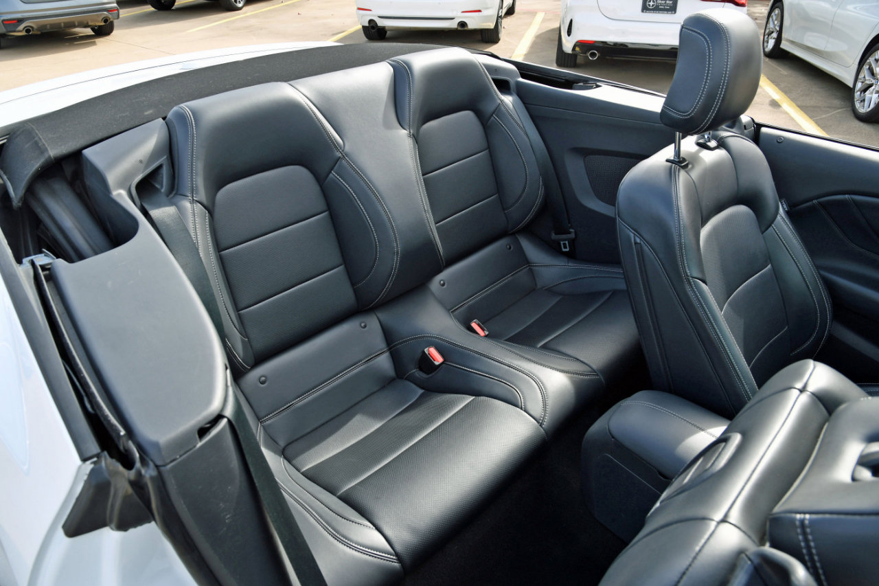 Used 2025 Ford Mustang Premium image 32