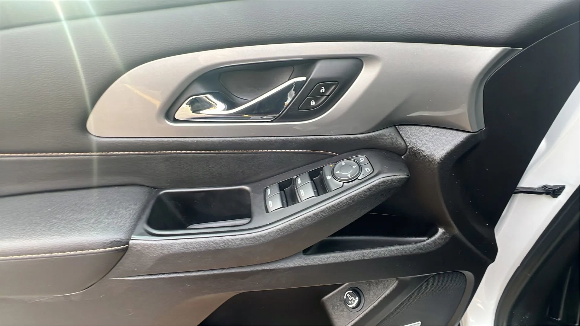 Used 2019 Chevrolet Traverse LT w/ LT Premium Package image 25