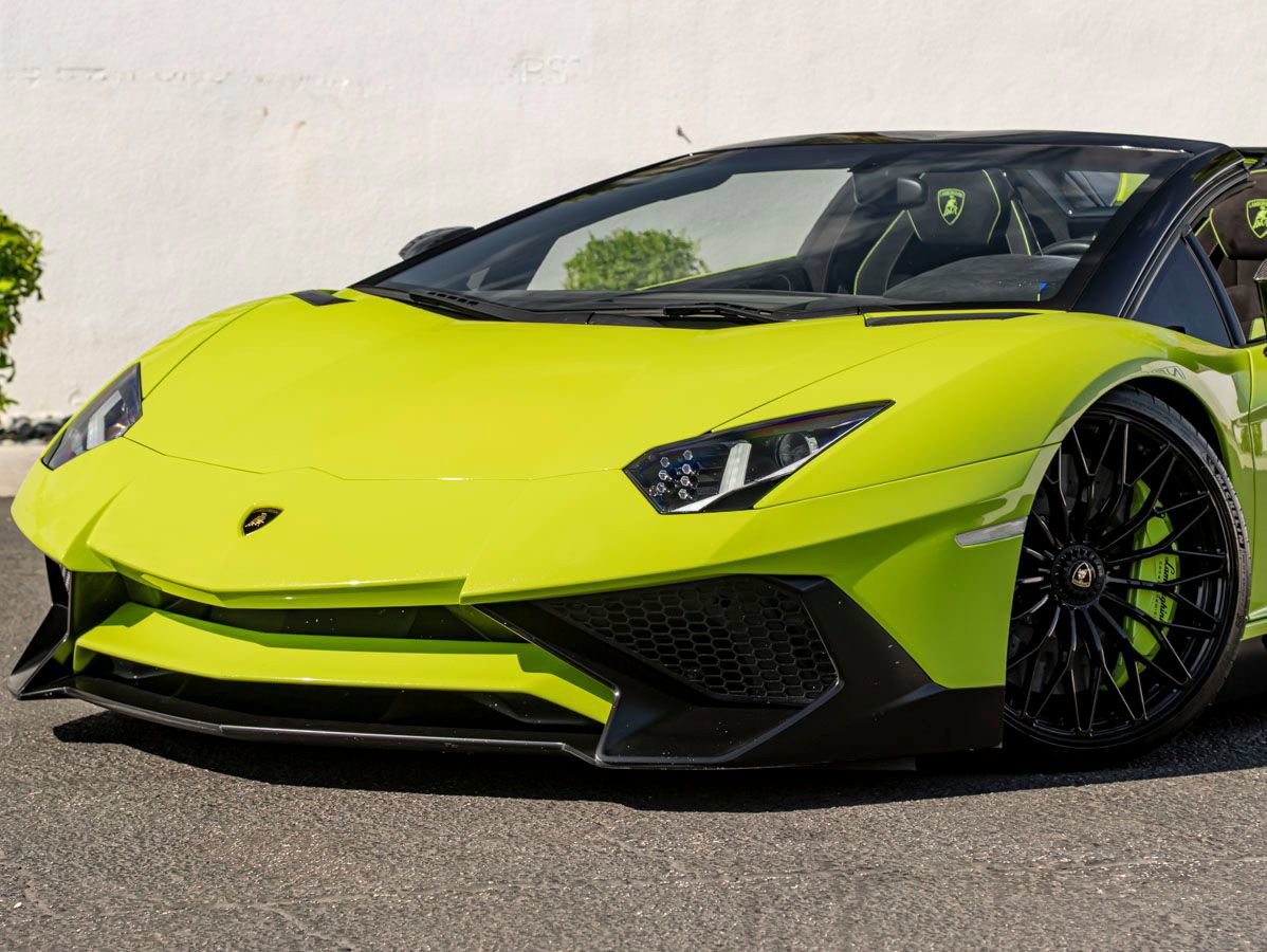 Used 2016 Lamborghini Aventador LP 750-4 Superveloce AWD/4WD image 2