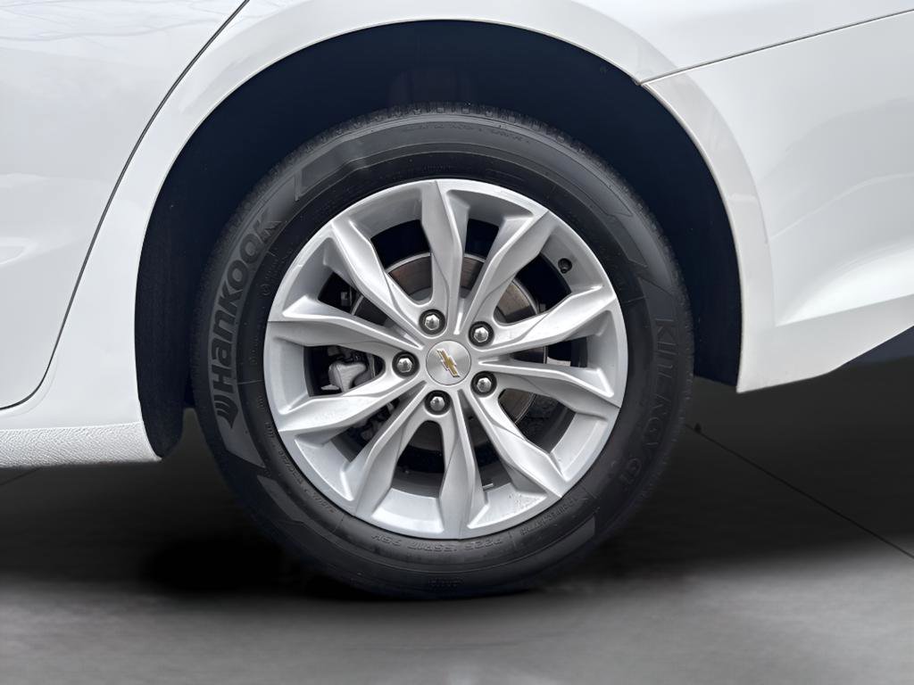 Used 2025 Chevrolet Malibu LT image 8