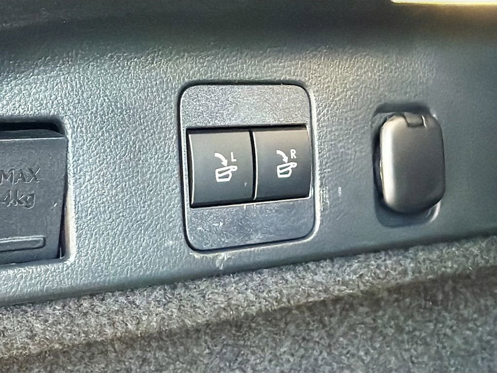 Used 2023 Lexus RX 350 F Sport w/ Accessory Package AWD/4WD image 13