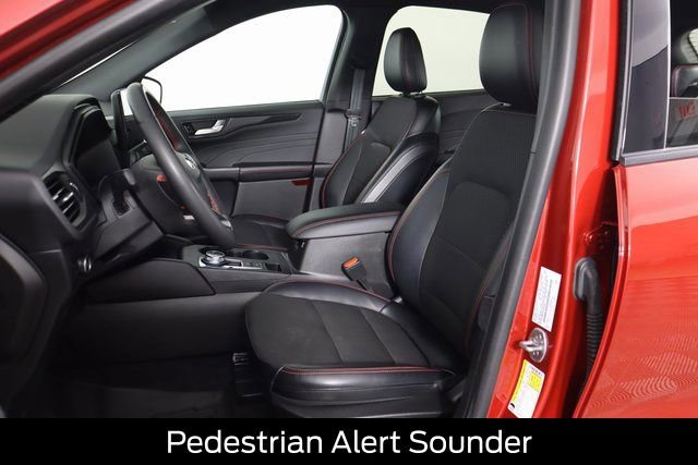Certified 2023 Ford Escape ST-Line Elite AWD/4WD image 31