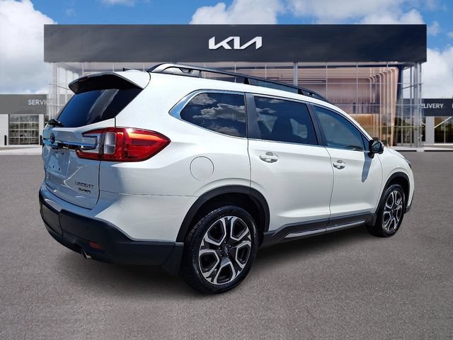 Used 2023 Subaru Ascent Limited w/ Technology Package AWD/4WD image 6