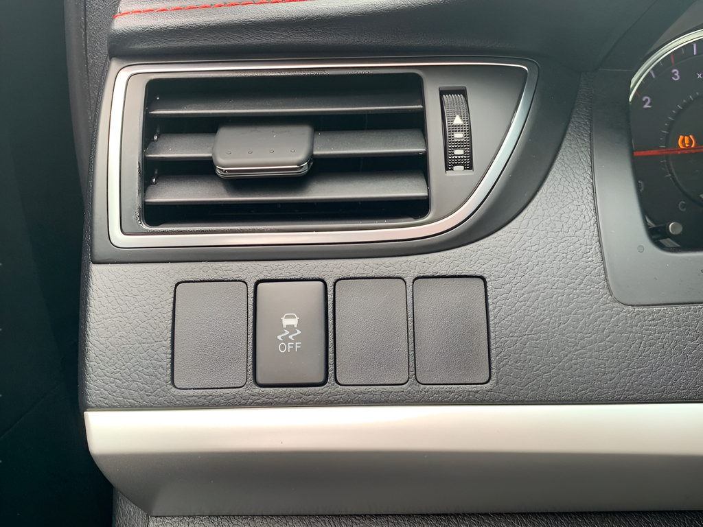 Used 2017 Toyota Camry SE FWD image 27