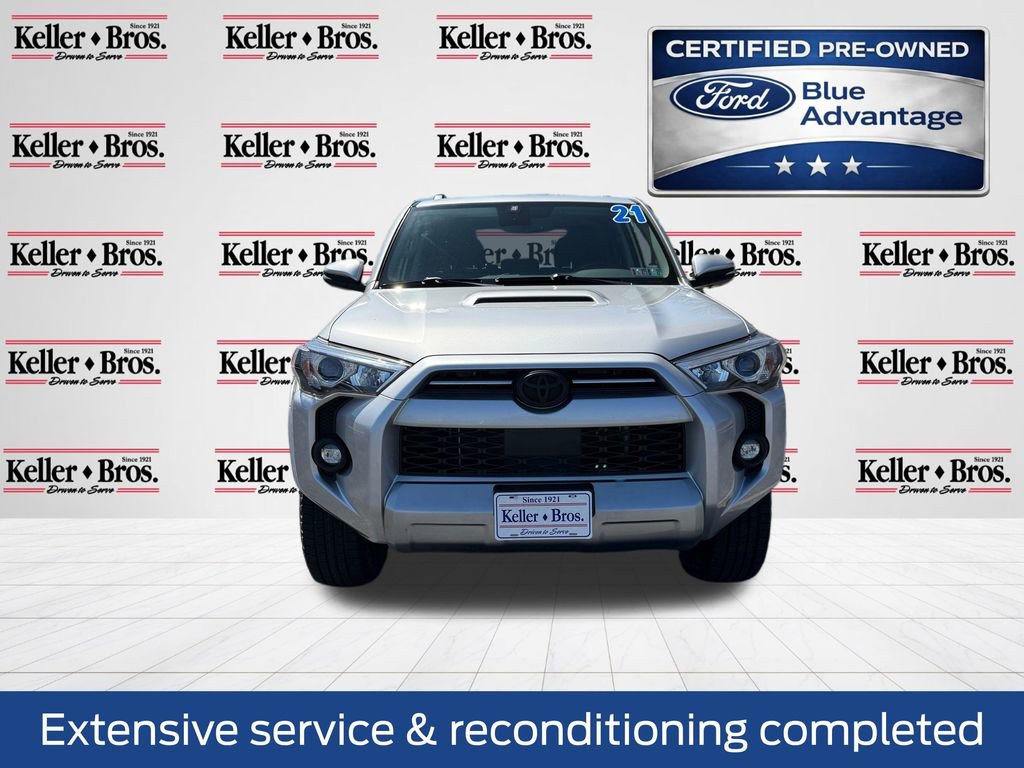 Used 2021 Toyota 4Runner TRD Off-Road Premium w/ Moonroof Package AWD/4WD image 2