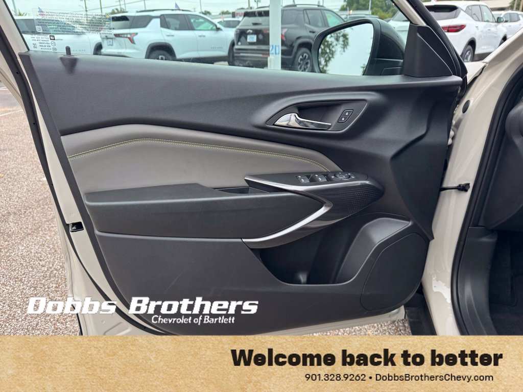 New 2026 Chevrolet Trax ACTIV w/ Driver Confidence Package FWD image 14